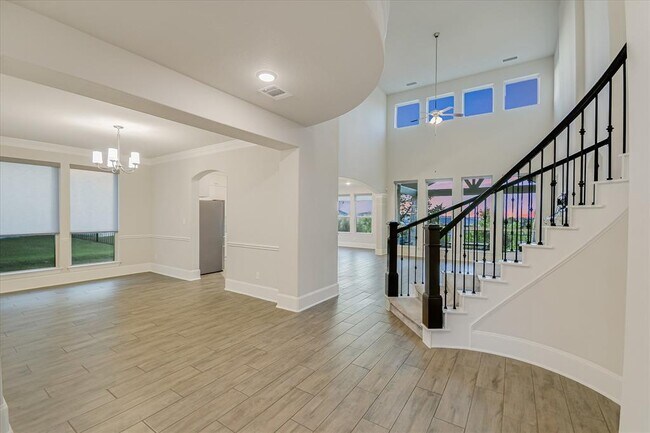 Building Photo - 305 Coniglio Cv