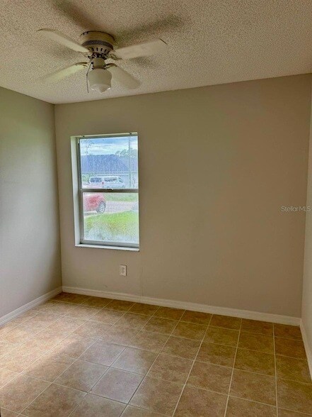 Building Photo - 26 Rybar Ln