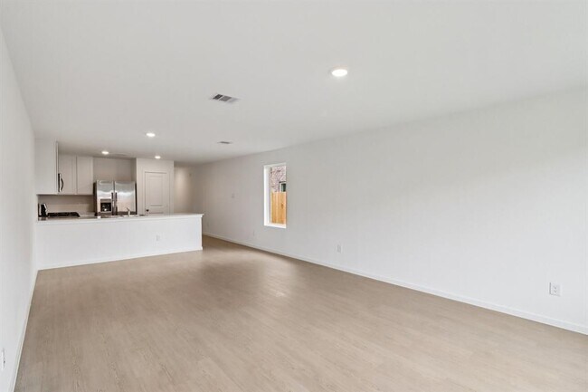 Building Photo - 28727 Texas Plns Dr