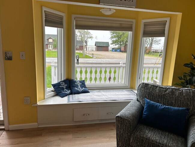 Building Photo - Corporate House 3BR 2 Bath