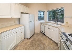 Building Photo - 2809 Eldridge Avenue