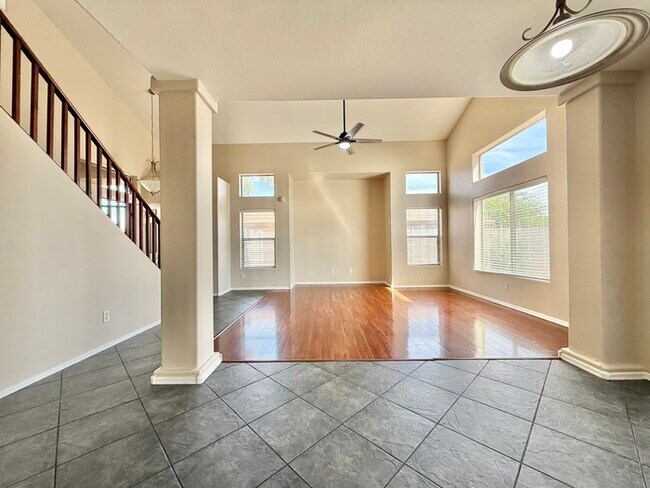 Building Photo - Amazing 4-Bedroom, 3-Bathroom home For Rent in Laveen!!