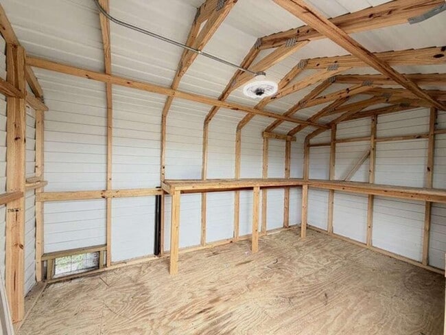 Building Photo - 3640 Gull Rd