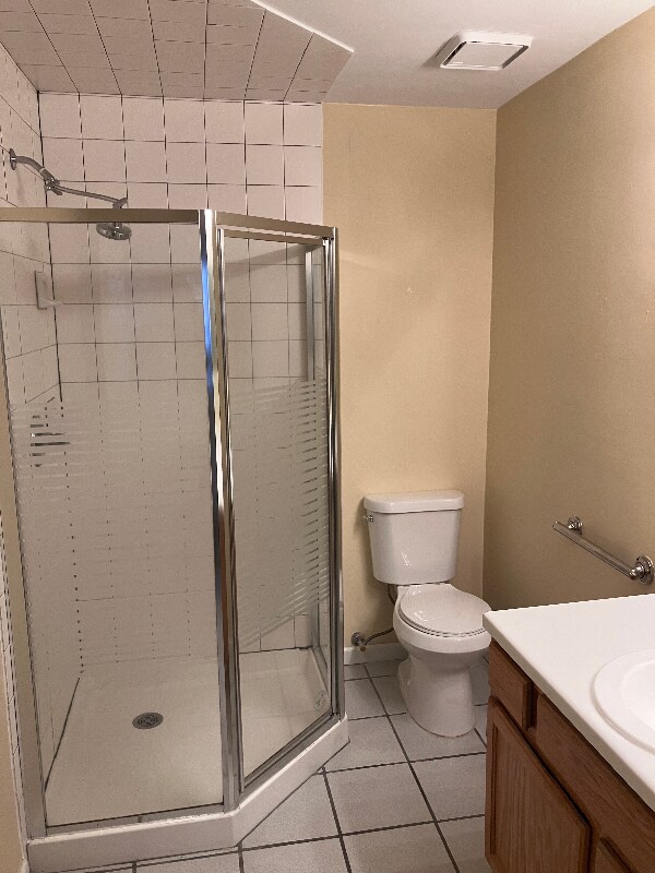 Building Photo - 815 Ridgefield Dr