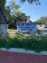 Building Photo - 9460 Fontainebleau Blvd
