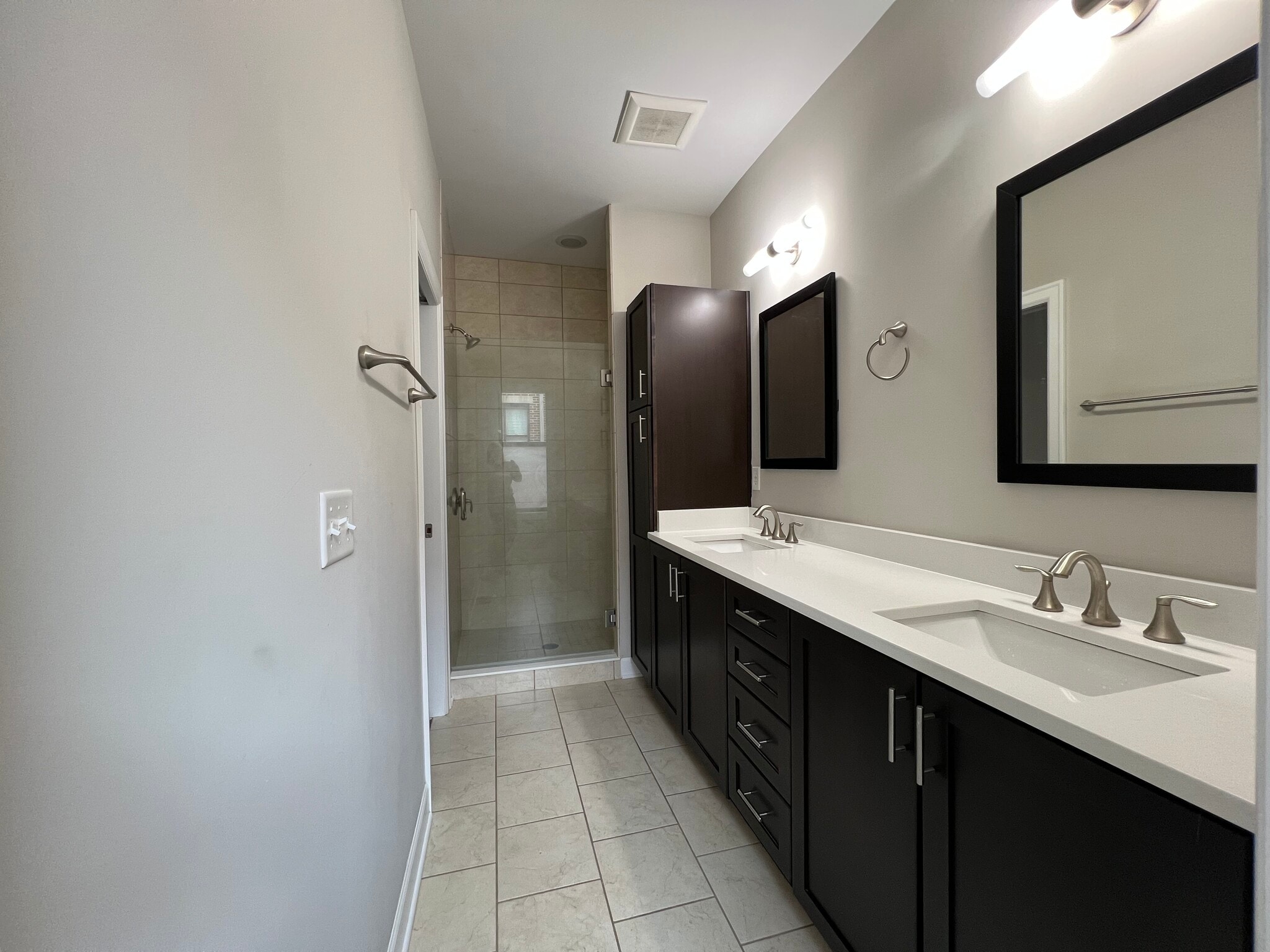 Building Photo - 1053 Harrison Park Pl