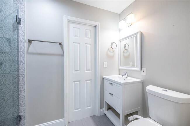 Building Photo - 2690 Camden Glen Ct