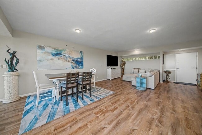 Building Photo - 5408 Eagles Point Cir