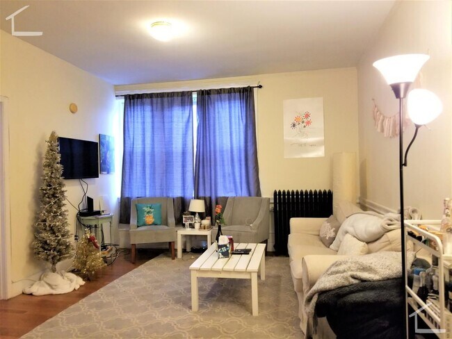 Building Photo - 9/1/26 No Fee! Sunny top floor 4BR/1BA with heat/hot water inc!