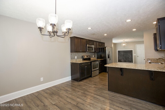 Building Photo - 111 Lightwater Dr