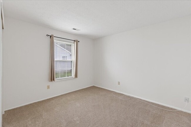 Building Photo - 408 Elderberry Ct