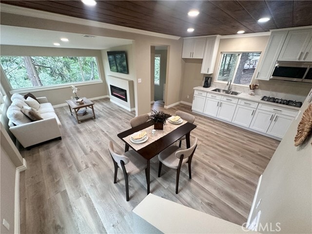 Building Photo - 25619 Lo Ln