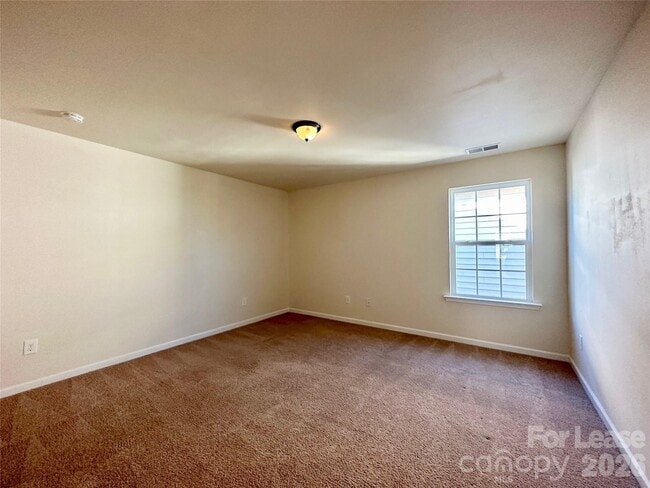 Building Photo - 1218 Clingman Dr