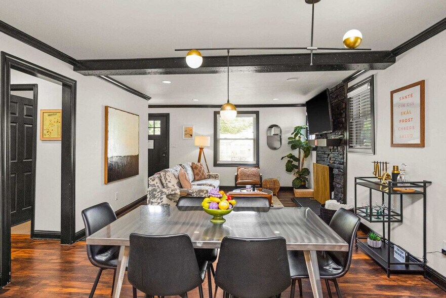 Building Photo - 1302 Ardee Ave