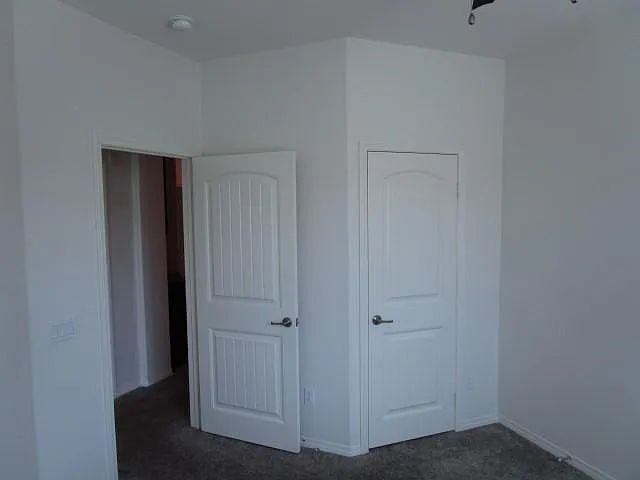 Building Photo - Beautiful Valencia Townhome in Desirable West Creek Community