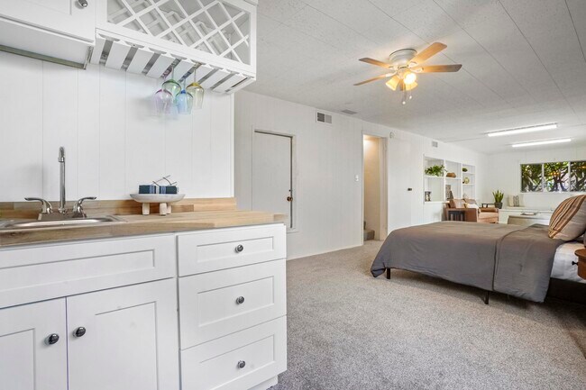 Building Photo - 3640 Princeton Ave