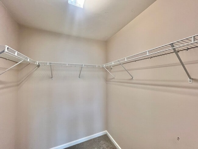 Building Photo - Charming 3BD, 2.5BA Raleigh Townhome with ...