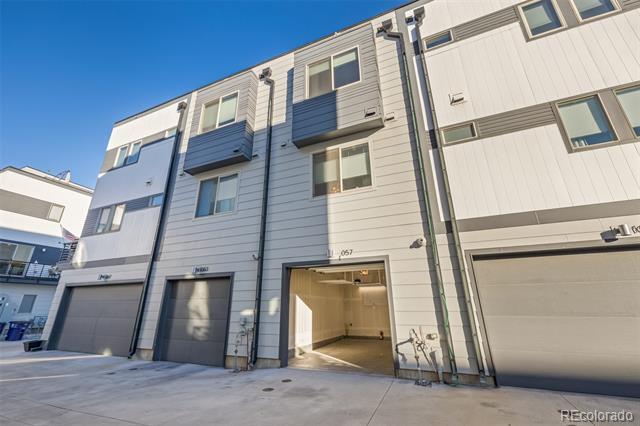 Building Photo - 1057 Mariposa St