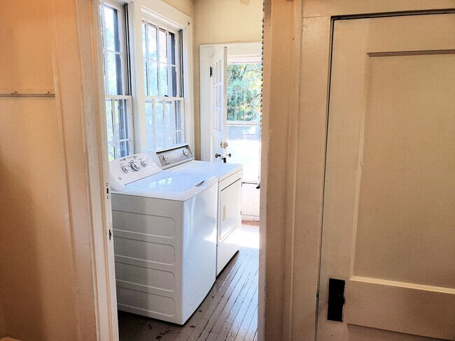 Laundry - 18 Poinsett Ave