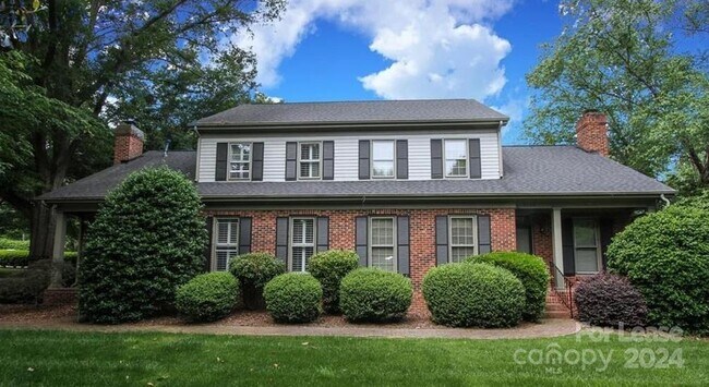 Primary Photo - 2500 Ferncliff Rd
