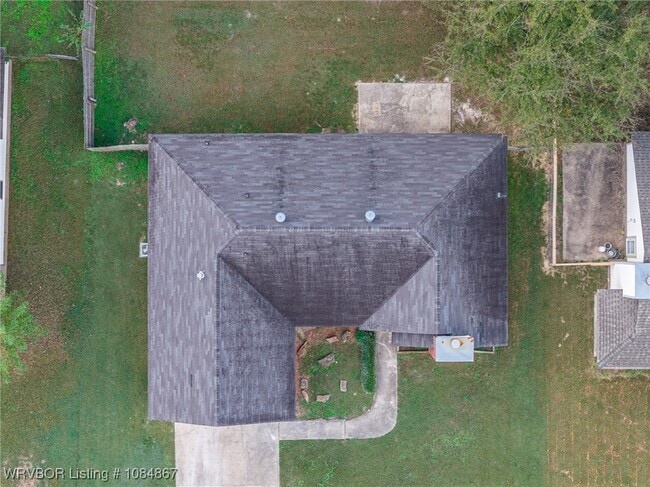 Building Photo - 1561 Whippoorwill Dr