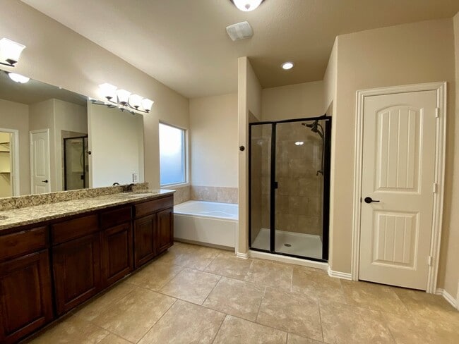 Building Photo - 7021 Spade Ranch Rd