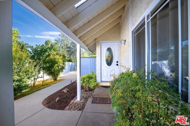 Building Photo - 27003 Rio Prado Dr