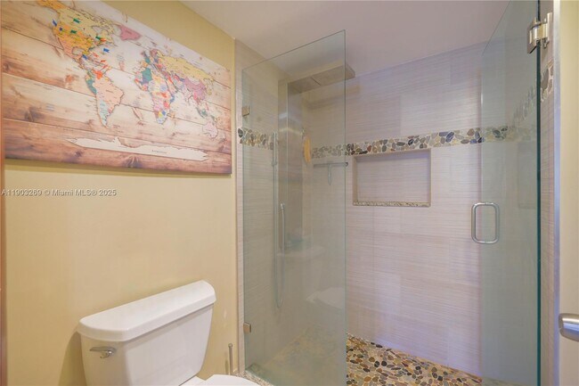 Building Photo - 6620 Boca Del Mar Dr