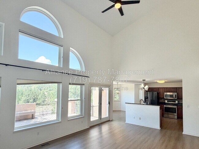 Building Photo - 1755 Smoke Ridge Dr