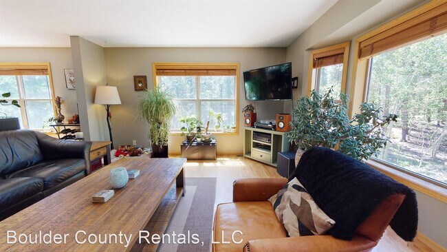 Building Photo - 4 br, 2 bath House - 10 Shoshoni Way