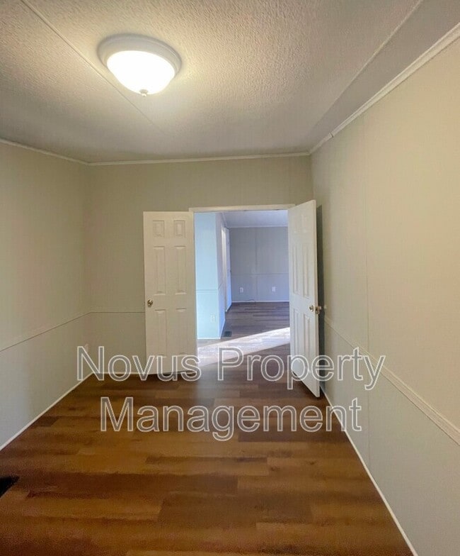 Building Photo - 249 Oakleigh Dr