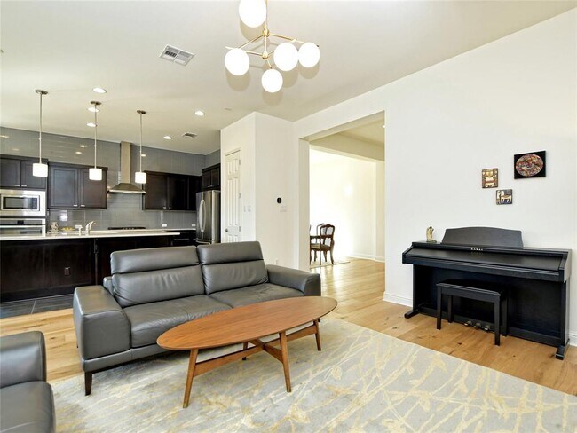 Building Photo - 4100 Rainy Creek Ln