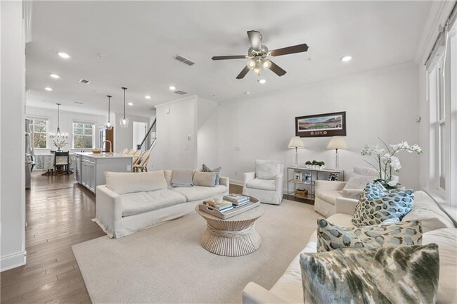 Building Photo - 6529 Beacon Dr