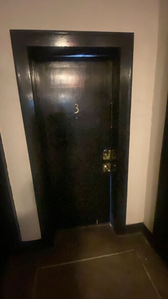 Building Photo - 392 E 147th St