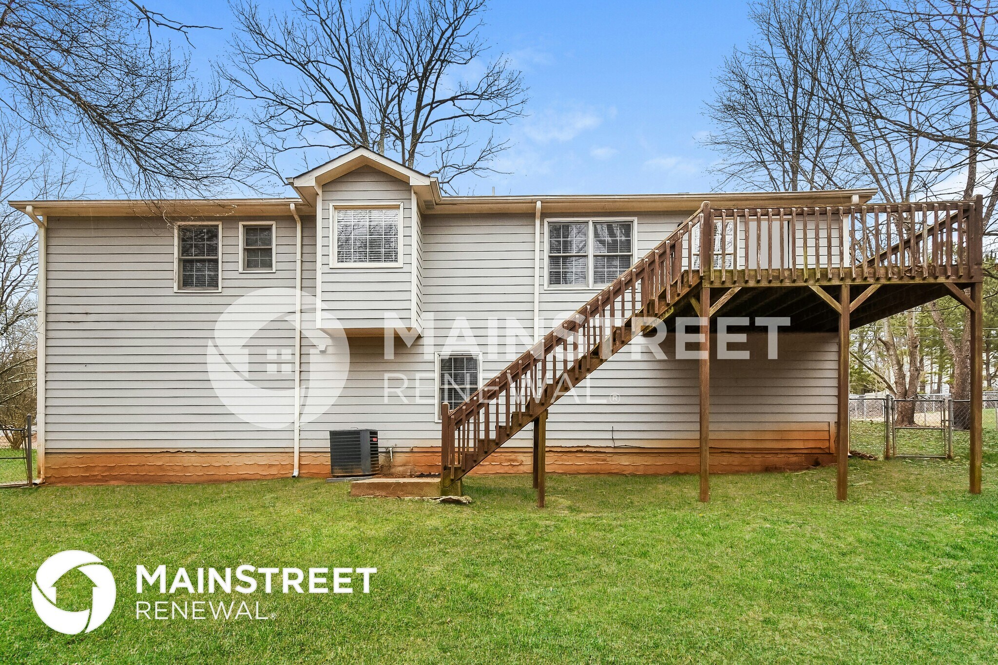 Building Photo - 475 Robin Hood Dr