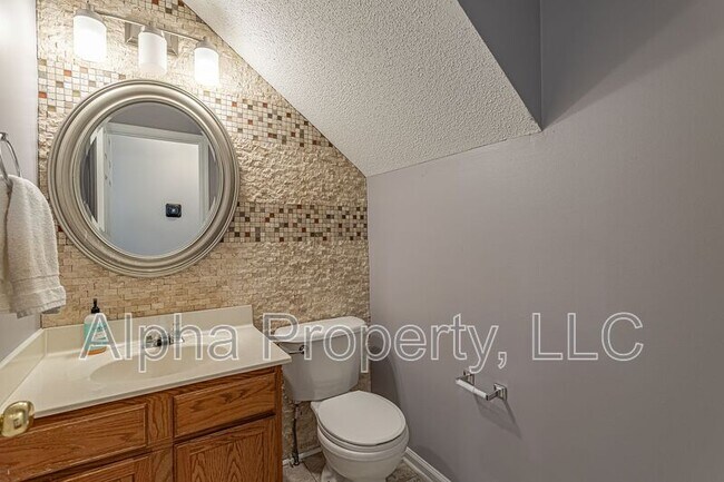 Building Photo - 736 Bent Hollow Ct