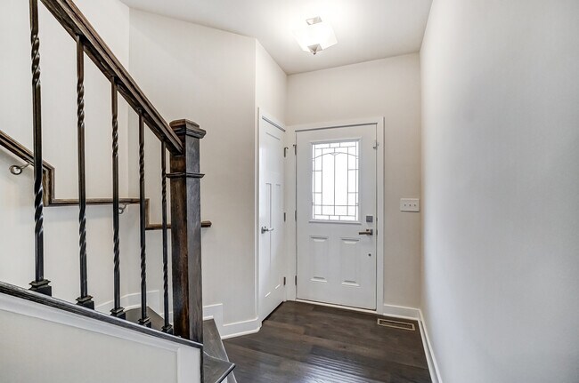 Building Photo - 5805 Barrowlands Ct