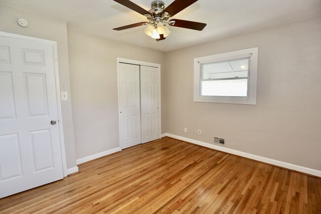 Building Photo - Available 06-22-26! Updated Waterfront Home! Extras Like Workshop & Sunroom, Pet Friendly, Hardwo...