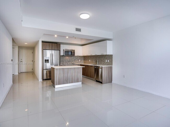 Building Photo - 5300 Paseo Blvd