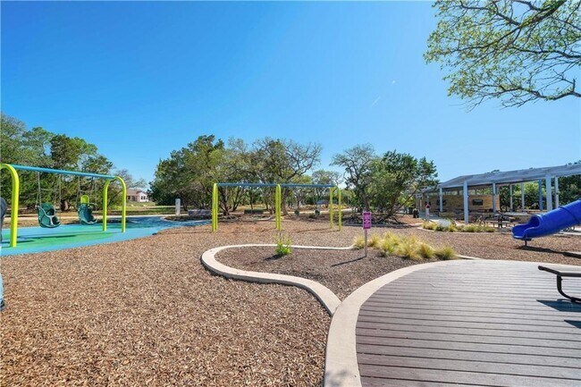 Building Photo - 2028 Arendale Dr