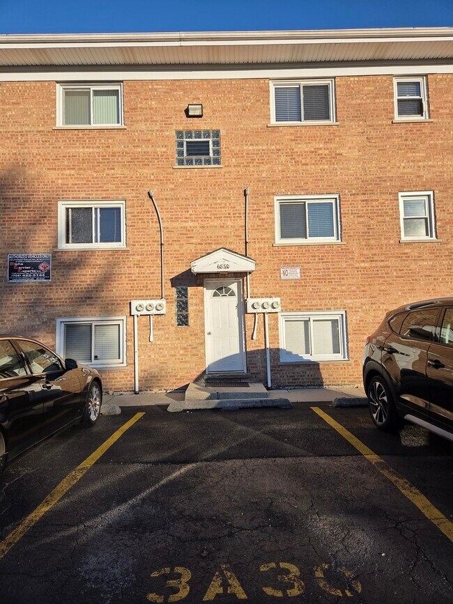 Building Photo - 6830 W Lode Dr