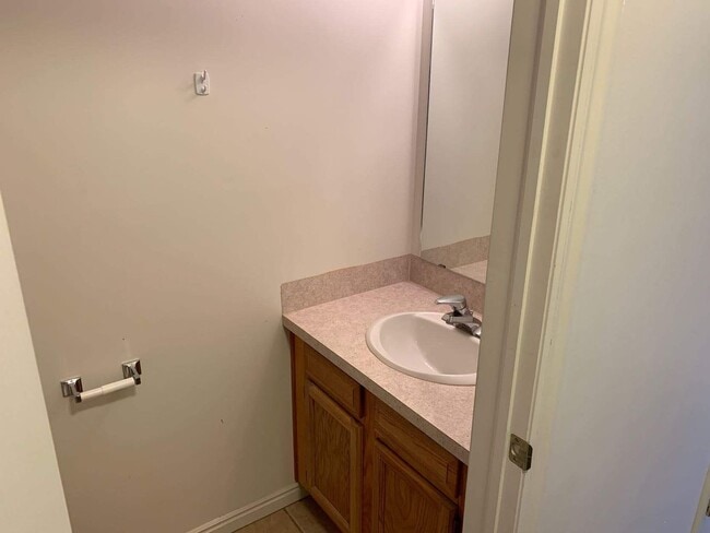 Building Photo - 1728 N 1500 W