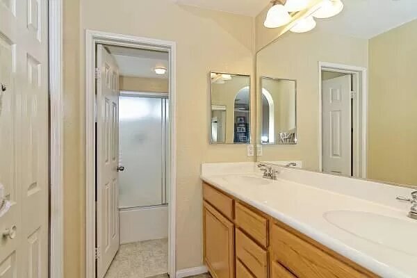 Building Photo - 2901 Escala Cir