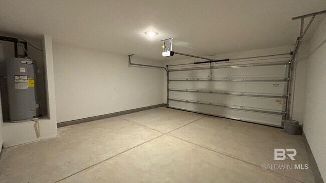 Building Photo - 9653 Soldier Horse Dr