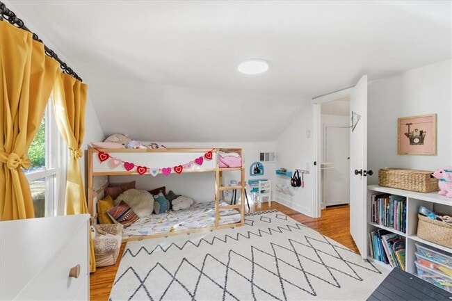 Building Photo - 693 Glenwood Ave SE