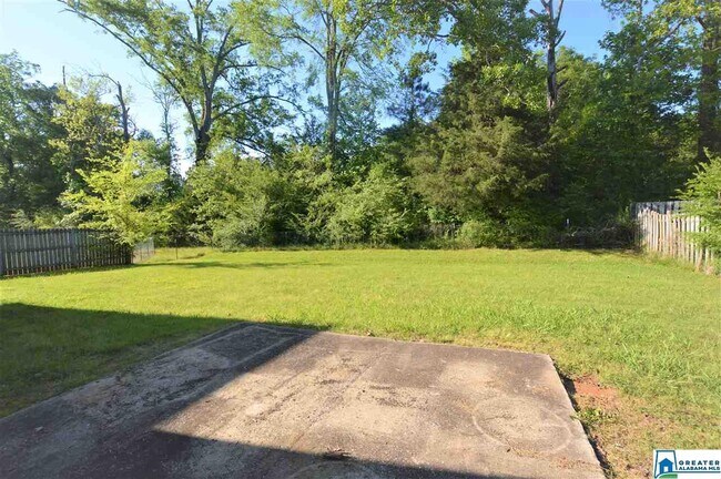 Building Photo - 211 Silver Creek Pkwy