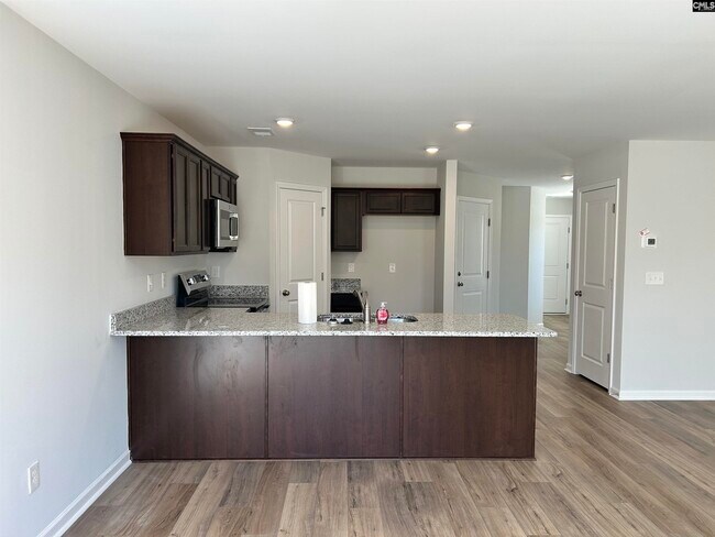 Building Photo - 437 Pinaster Path