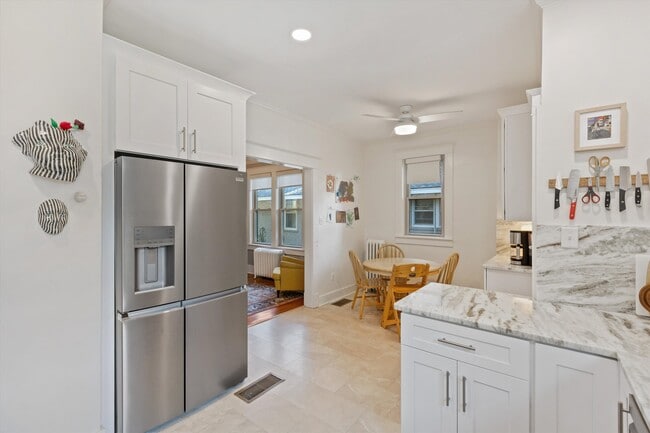 Building Photo - 1621 Linden Ave