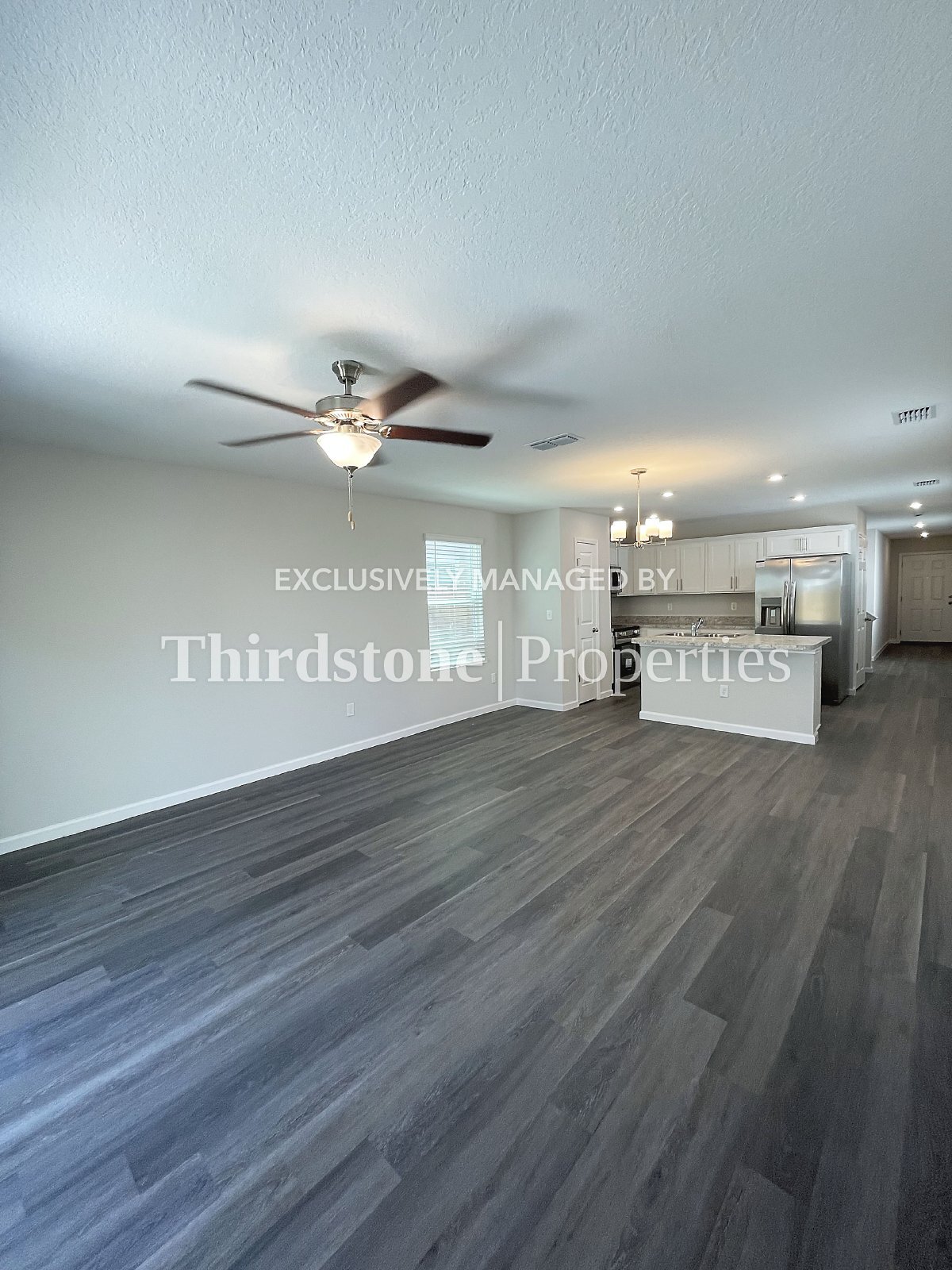 Building Photo - 1309 Pangola Dr