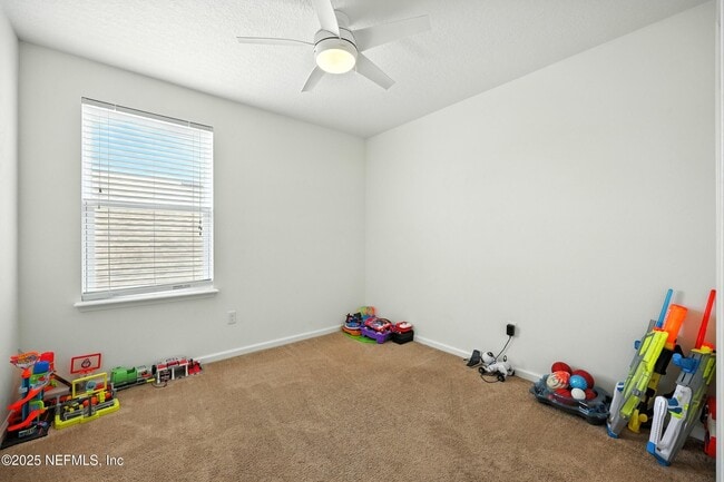 Building Photo - 496 Glendale Ln